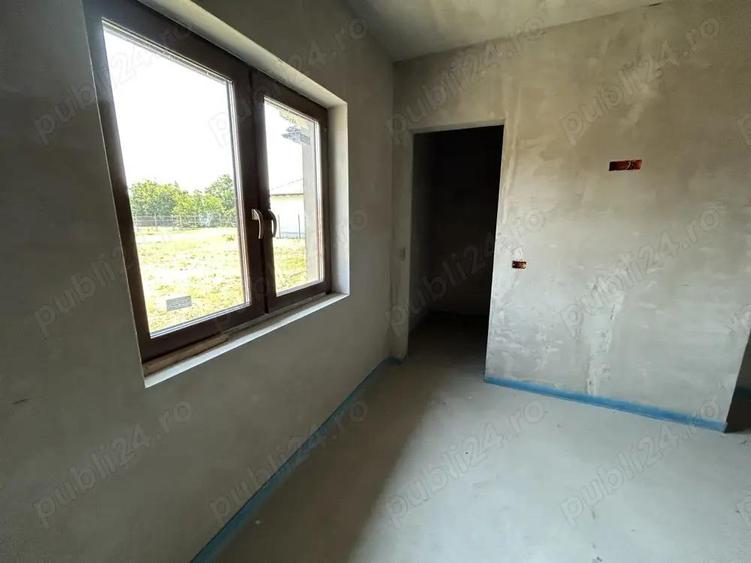 Vand vila noua Livada-Sanleani,st.840 mp,sc.130 mp,situat pe 2 strazi - 15