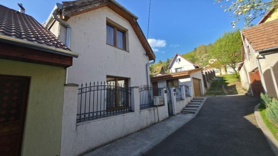 De vanzare casa strada Codrului - 1