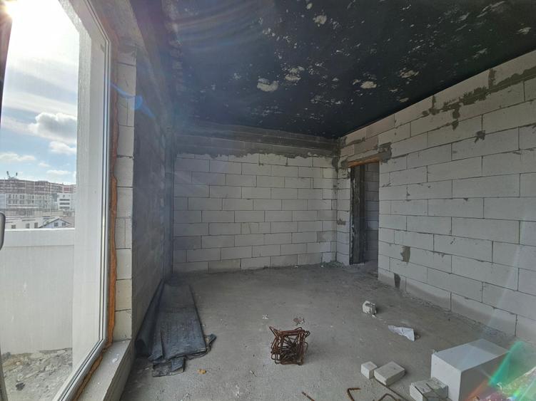 Apartament cu 2 camere decomandat în Kamsas