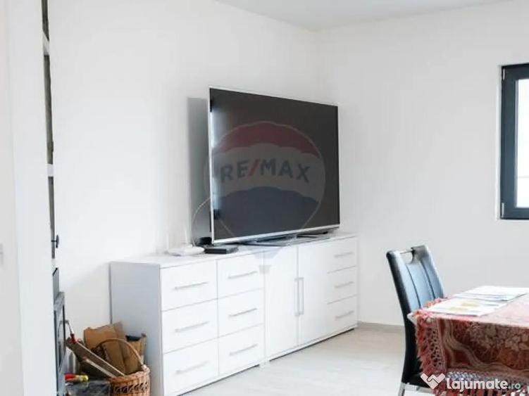 Casa / Vila cu 5 camere de vanzare - 5