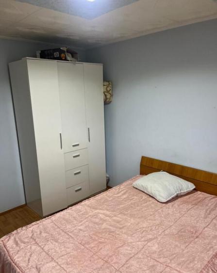 Apartament cu 3 camere, 70 mp, Bal? zona Jiu - 8