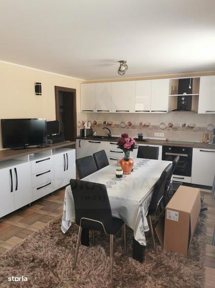 Casă cu 3 camere în Central