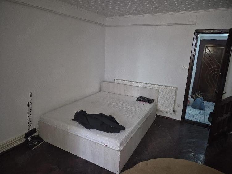 Inchiriez Garsoniera - 2