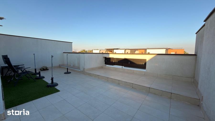 Casă cu 4 camere cu Teren 60 Mp în Central