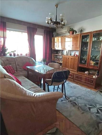 DACIA - 4 CAM - BOXA - CENTRALA/AC - ZONA EXCELENTA- - 5