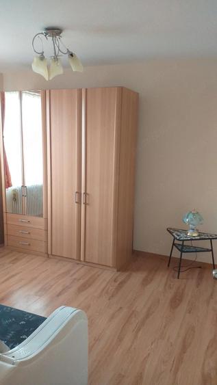 Inchiriez apartament 2 camere - 4
