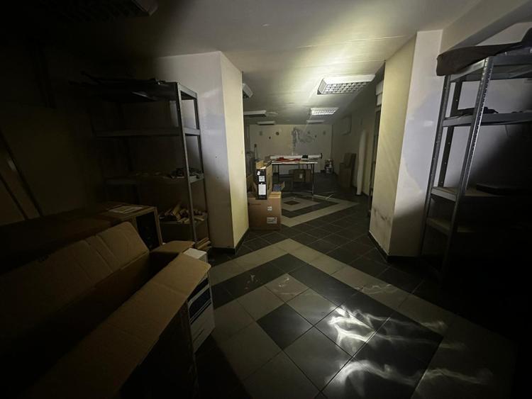 Oportunitate unica!Spatiu comercial parter+demisol, plus apartament la etaj - 10