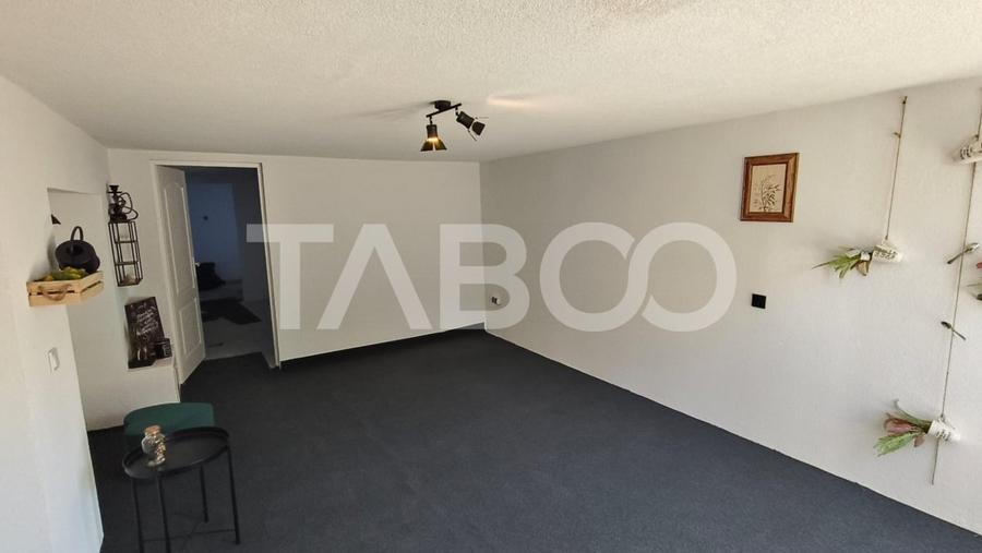 Hala industriala cu parcare de vanzare pe DN 1 - 2