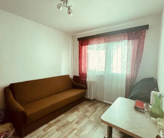 Vand apartament 2 camere Oradea Rogerius.Etaj 1. - 7