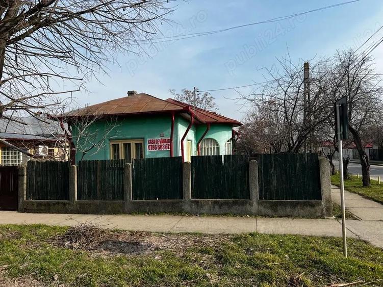 se vinde casa pe strada libertatii,423 - 1