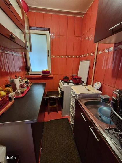 Apartament semidecomandat, et. 2/4, Valea Ro?ie -Pia?a, 63.000 Euro - 3