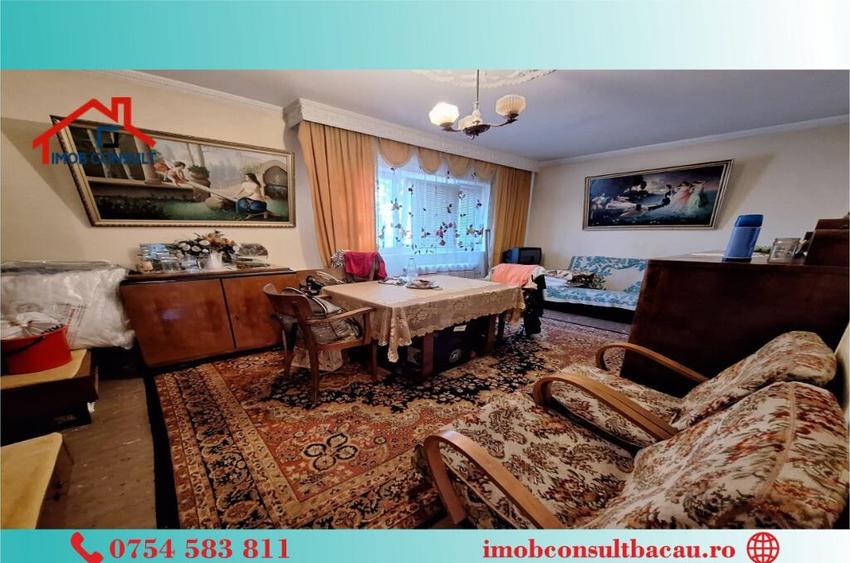 Trei camere! Etaj intermediar! Centrul Bacaului! CE1261 - 10