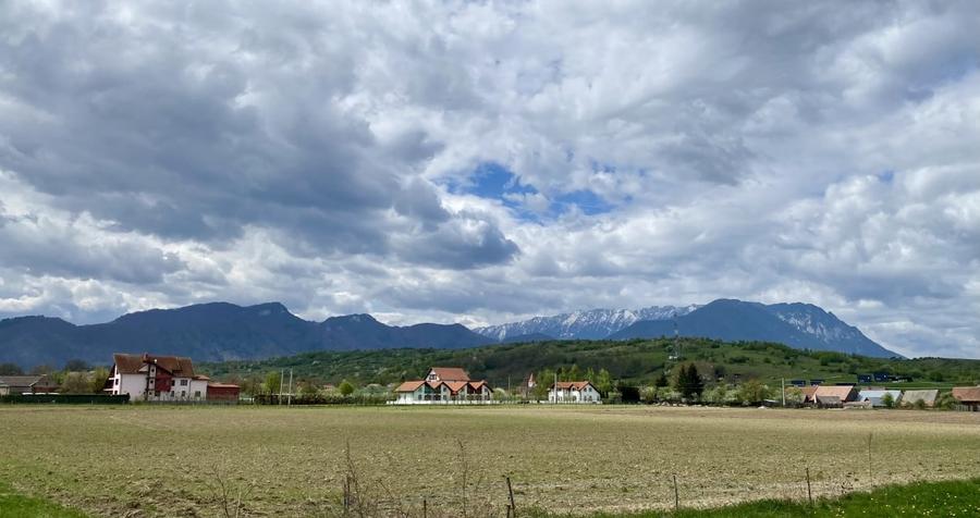 Teren plat P +4 Bran, panoramic munti, DN73, toate utilitatile - 10