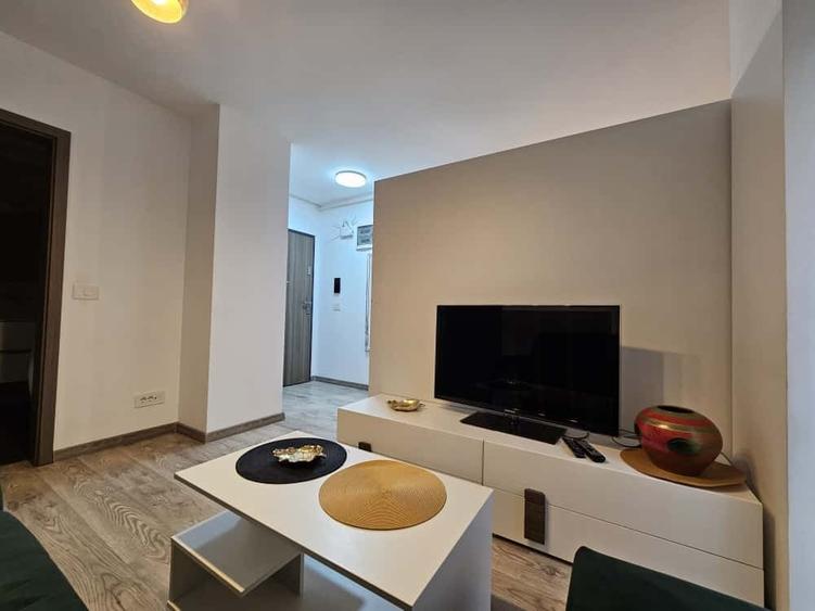 Apartament nou, 2 camere, plus loc de parcare, zona Soarelui, comision 0% - 8