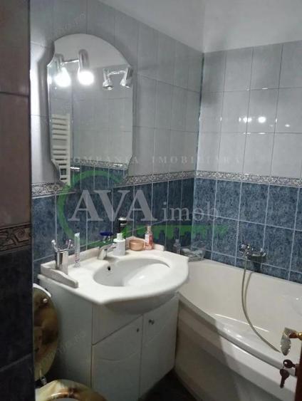 Apartament 2 camere semidecomandat zona Cora - 3