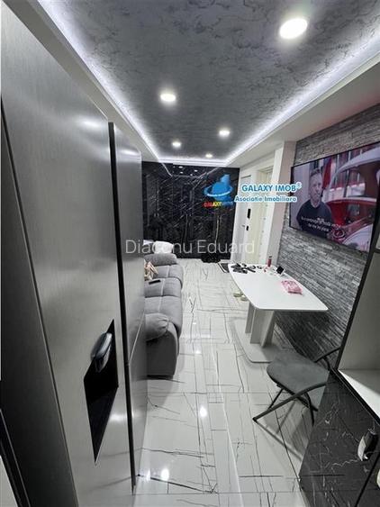 Apartament 2 camere de vanzare - Ramnicu Valcea, zona Ostroveni (Scoal Apartament 2 camere de vanzare - Ramnicu Valcea, zona Ostroveni (Scoal