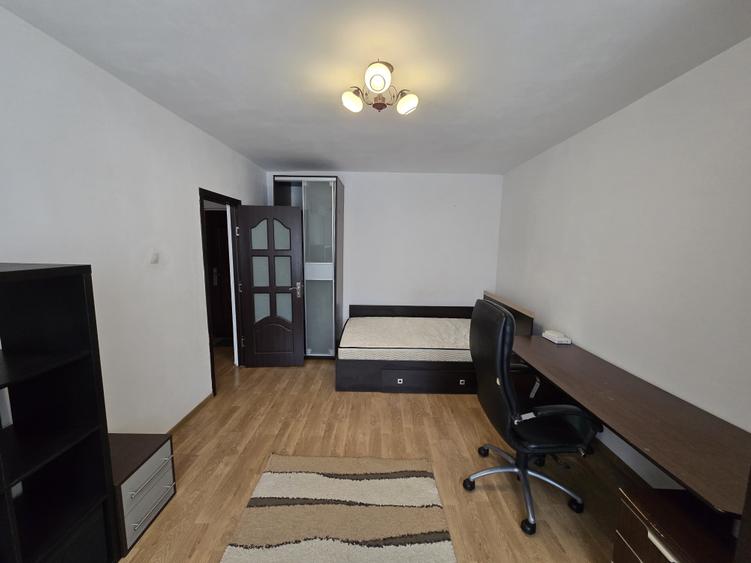 Dristor Metrou-garsoniera,decomandata,supraf. 36mp, bloc 1986,mob/utilata - 1