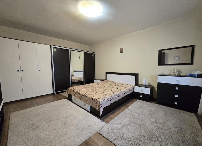 Piata Muncii / 2 Min Metrou / Garsoniera decomandata la cheie - 1