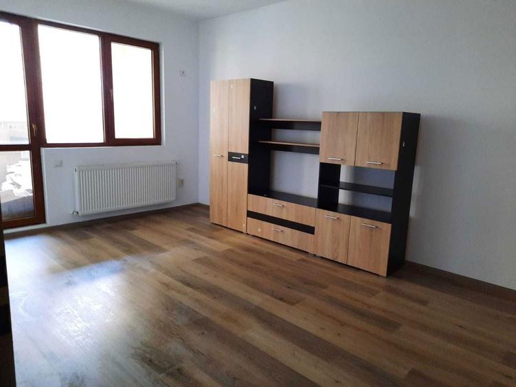 Inchiriez apartament de 3 camere in Cartierul Latin - 8