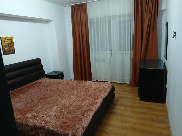 Apartament cu trei camere zona campului bloc cu lift - 9