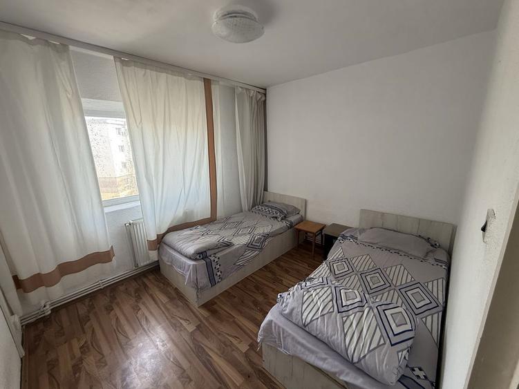 Inchiriez apartament doua camere - 3