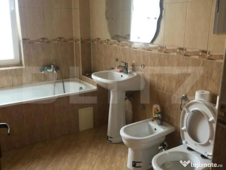 Apartament de inchiriat cu 2 camere, 80 mp, etaj intermediar - 9