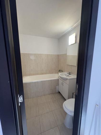 Proprietar inchiriez apartament 2 camere Crangasi - 2