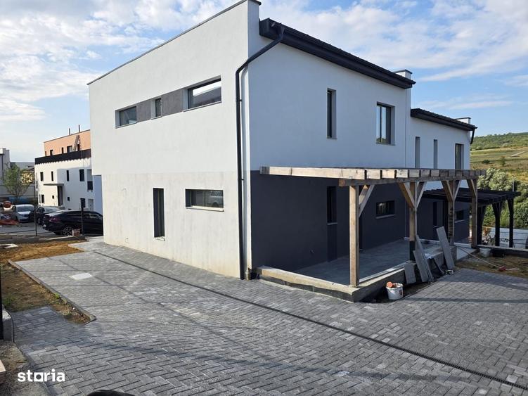 P.F. Vand casa tip duplex,Cluj Napoca,str.Oasului - 14