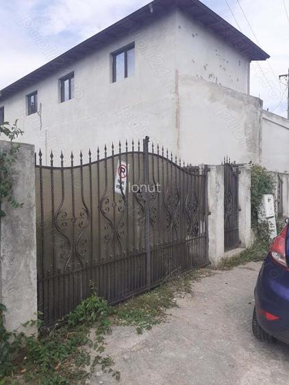 Casa vila 500mp construit.