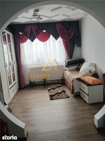 Apartament superb Aleea Neptun bl 4 - 10