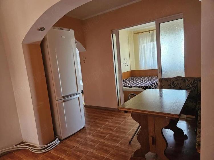 Dacia, apartament 2 camere, decomandat - 1