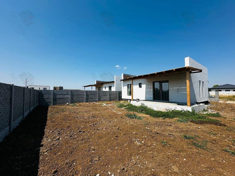 Locuință pe parter în Comuna Berceni – 3 camere, teren 371 mp, zonă liniștită - 2