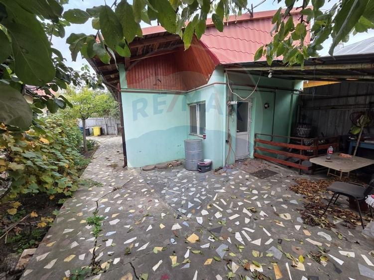 Ansamblu casa de locuit, hala productie ,spatiu de birouri si teren - 22