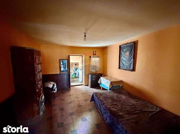 Casa cu 4 camere si teren 7727 mp Blidari - 11