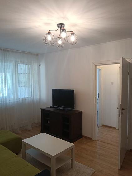 Inchiriez apartament cu 2 camere - 2