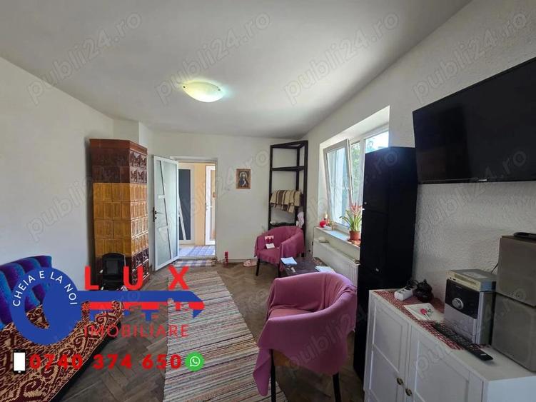 ID 6713 Casa de vanzare in Zona Pia?a Noua - 1