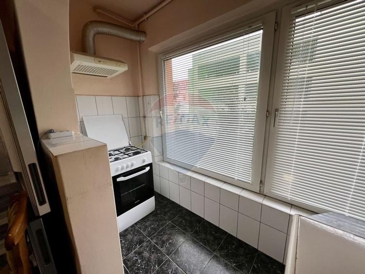 Apartament cu 2 camere de închiriat în zona Hipodrom 3 - 7