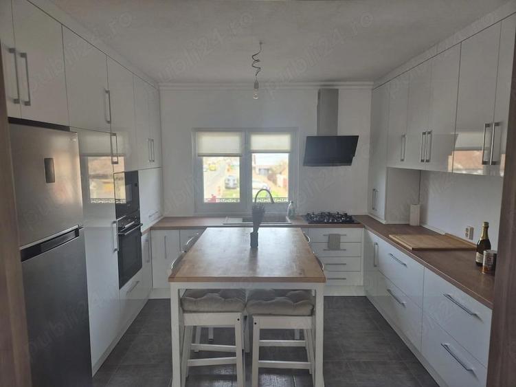 Inchiriez apartament 3 camere Sannicolau Mare - bloc nou, prima locuire - 1