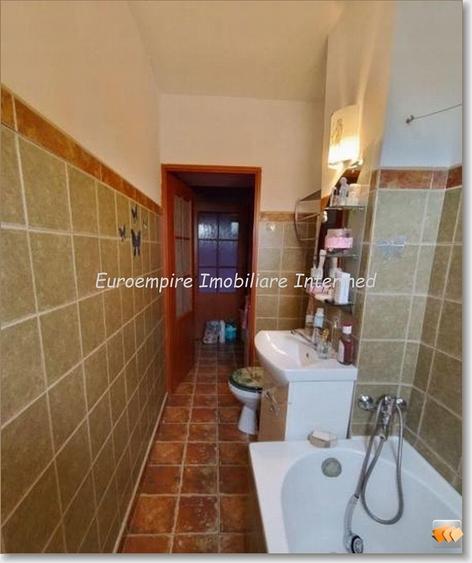 De vanzare apartament cu 2 camere, zona Casa de Cultura - 1