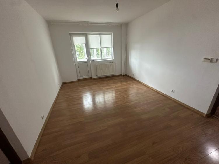 vanzare apartament 3 camere Rimnicu Sarat - 2