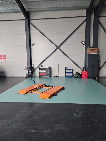 Hala lux detailing  auto 595 mp  Domnesti - 6