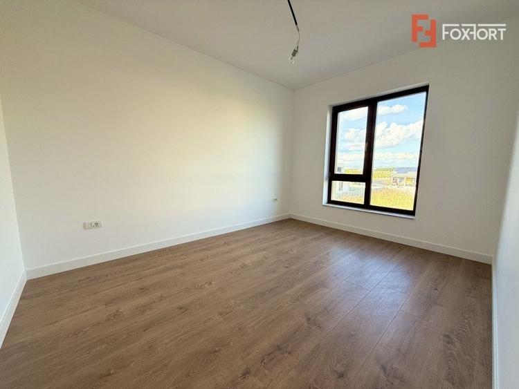 Duplex cu 5 camere de vanzare in localitatea Dumbravita - 22