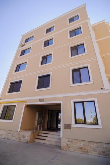 Inchiriez Penthouse 3 camere vedere frontala la mare Faleza Nord - 2