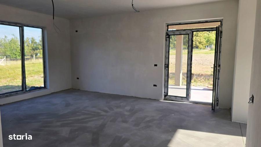 Vanzare Casa Satu Nou de Jos, cu suprafata utila de 155mp, teren d - 6