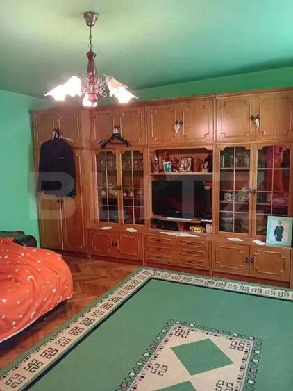 Vand casa cu 3 camere singur in curte p+m in Dambul Pietros - 4