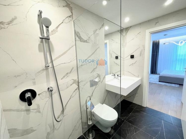 Luxurious 4 bedroom apartament in One Herastrau Towers - 12