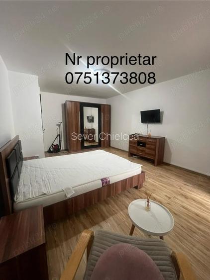 Proprietar inchiriez garsoniera spa?ioasa Casa de Pensii Vitan (langa Phoenix Tower)