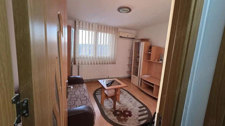 Apartament 3 camere Centru Valenii de Munte | Cartier modernizat in 2024 - 1