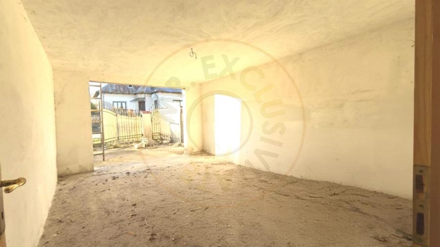 Casa generoasa cu teren de 1186 mp intravilan-Retevoiesti -Pietrosani-Arges! - 3