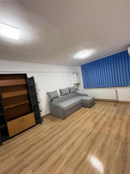 Birouri, cabinete, etc- 4 camere 75mp zona Centru Vechi - 1